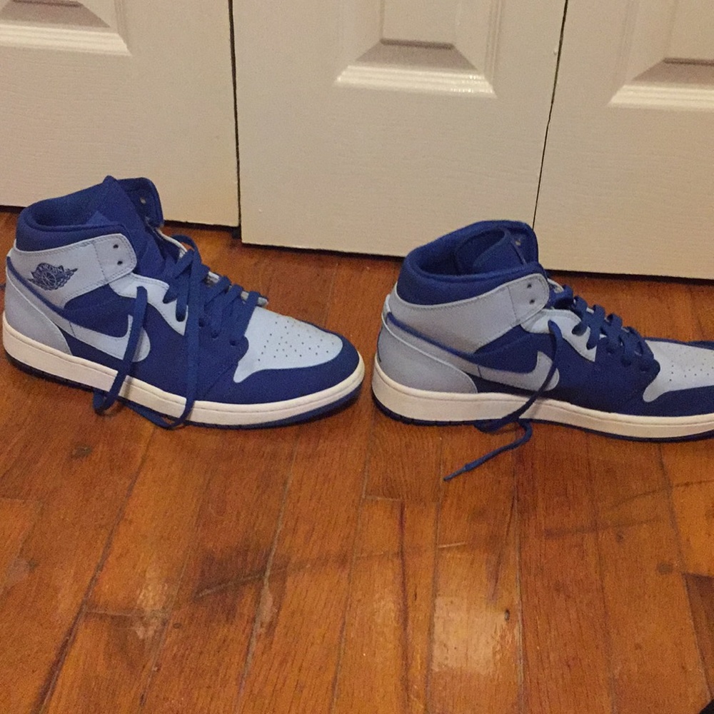 Jordan 1’s - Picture 3 of 4